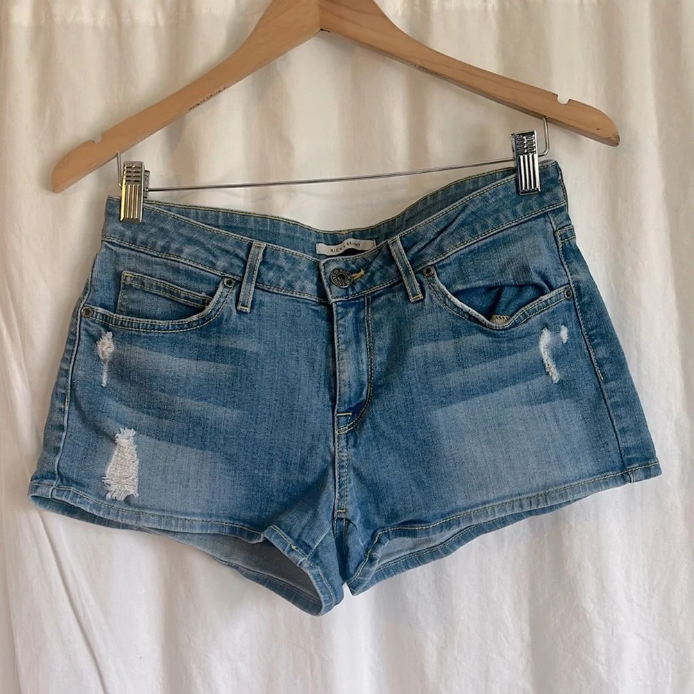Rich & Skinny Casual Lighter Medium Wash Low Medium Rise Denim Jean Shorts